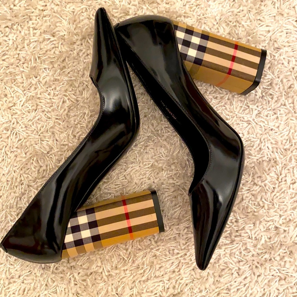 Burberry heels great condition only wore twice